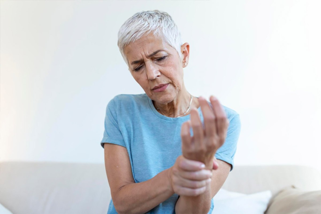 Ревматоидный артрит: причины, симптомы, диагностика, лечение и профилактика