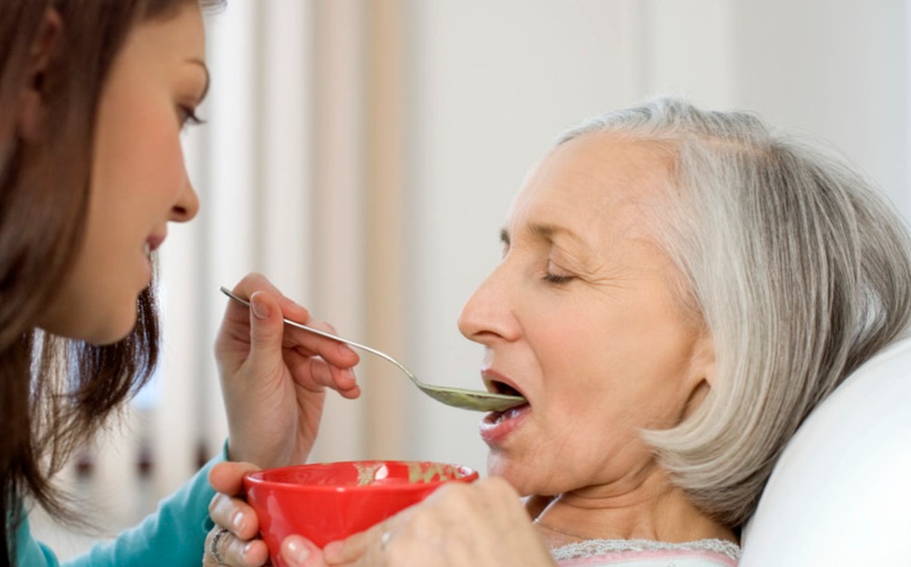 Инсульт в пожилом возрасте: факторы риска, симптомы, лечение и реабилитация Инсульт в пожилом возрасте: факторы риска, симптомы, лечение и реабилитация