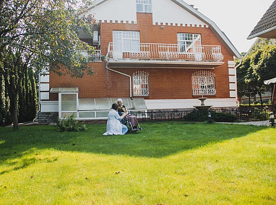 Пансионат для пожилых людей "Изумрудный век" на Молодёжной