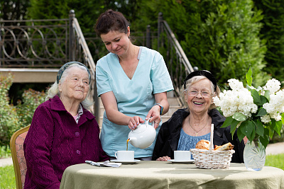 Пансионат для пожилых "Линия жизни" Дубрава