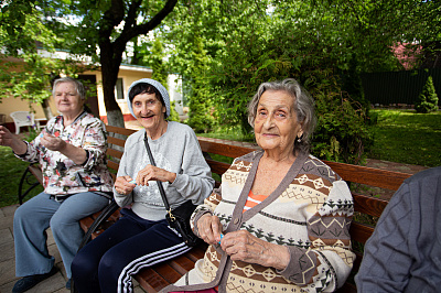 Пансионат для пожилых Дубки