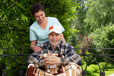 Пансионат для пожилых "Линия жизни" Дубрава